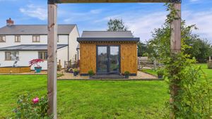 Photo 34- click for photo gallery